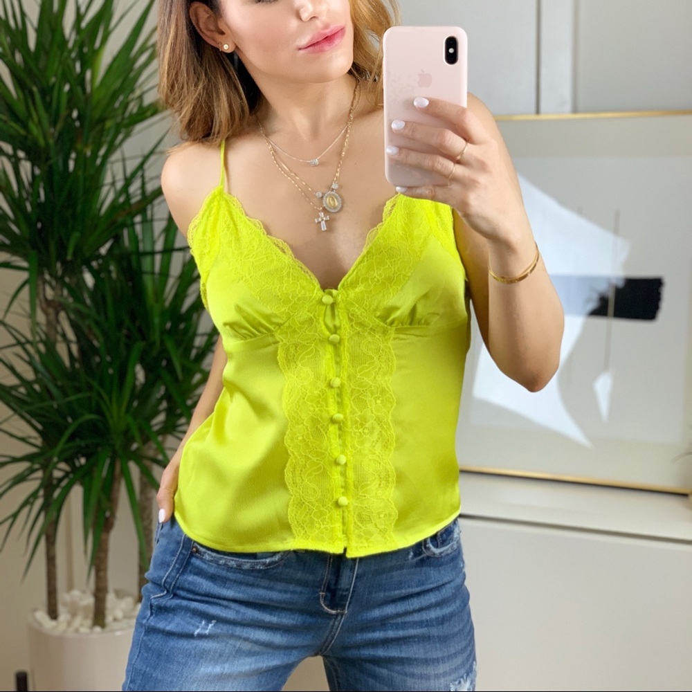 LAST 2️⃣ | LOVE LACE Buttoned Silky Cami - LIME
